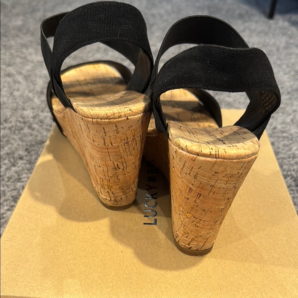 Lucky Brand Black and Tan Wedges with Cork Platform Size 8.5 M • EUC - Picture 5 of 10